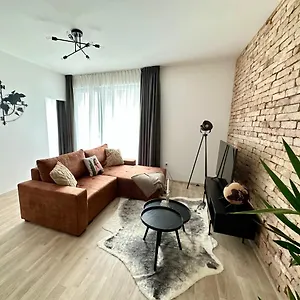 https://cityscape-apartment-ac-indoor-parking-balcony.inbudapesthotels.com